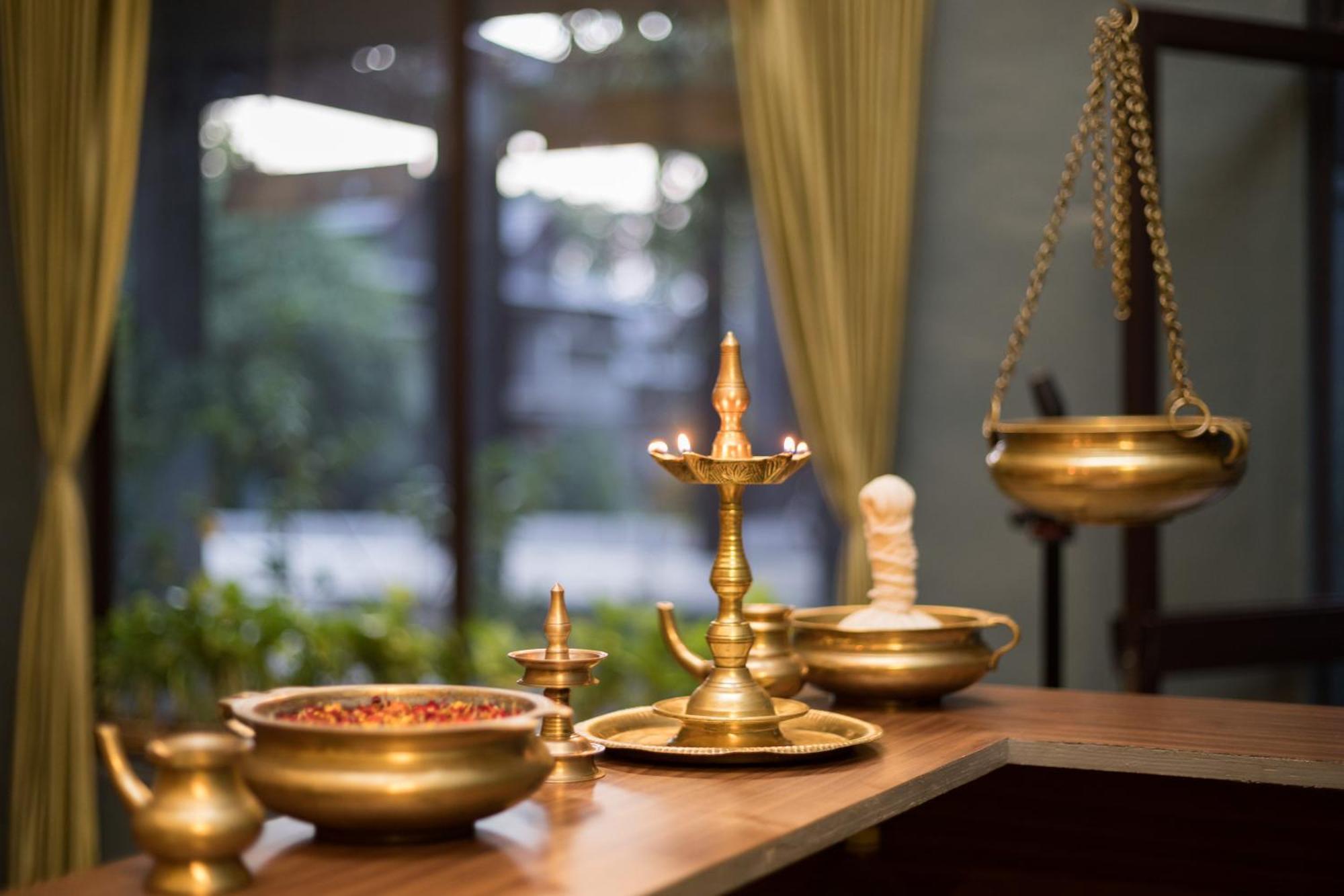 The Mountain Courtyard Thekkady Hotel Bagian luar foto